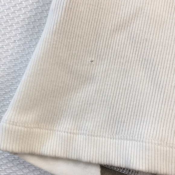 ~3 for $20~ Chico’s Zenergy sequin tank top - Picture 5 of 6